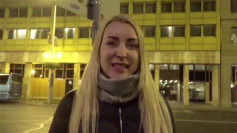 Blowjob ohne Kondom Finde eine Prostituierte Neustadt